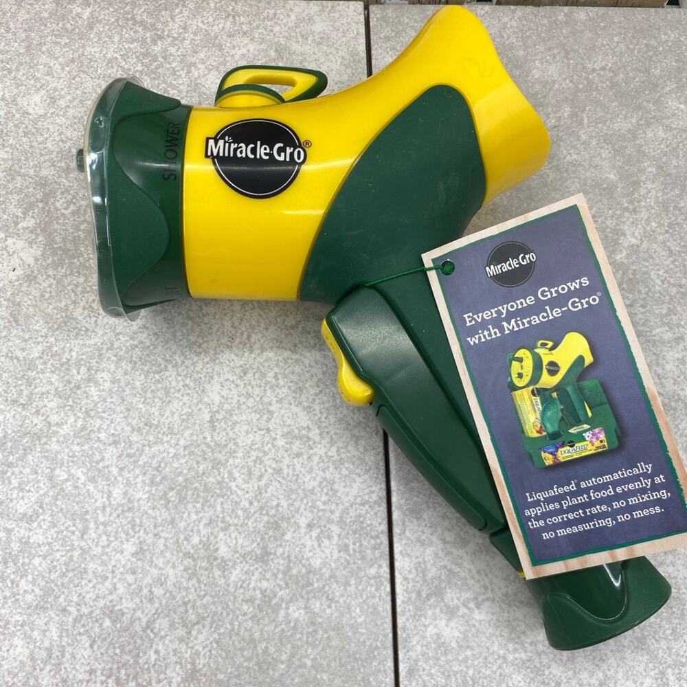 Miracle-Gro Liquid Fertilizer Garden Hose Sprayer 4 Spray Settings Brand New